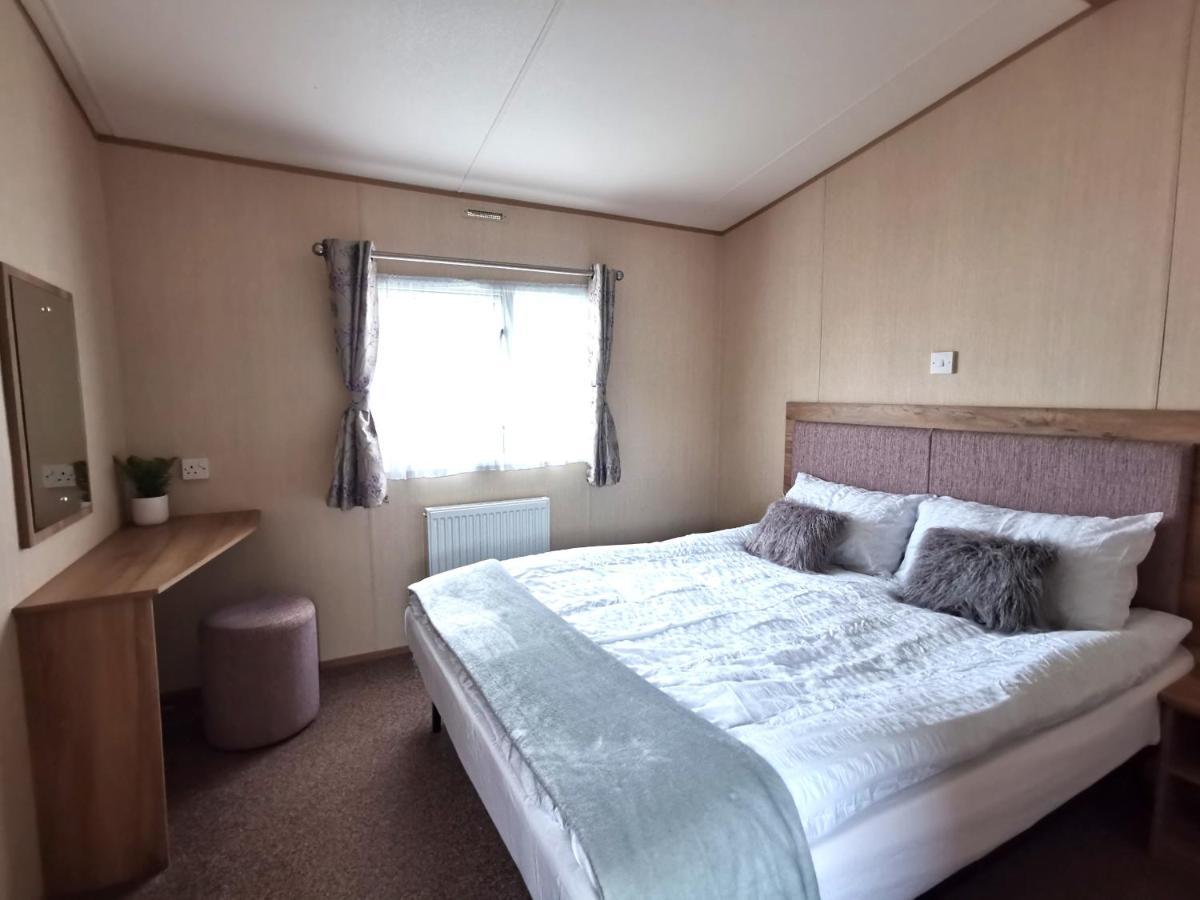 Snowdonia Sunbeach Holiday Sea And Mountain View Llwyngwril Exterior photo
